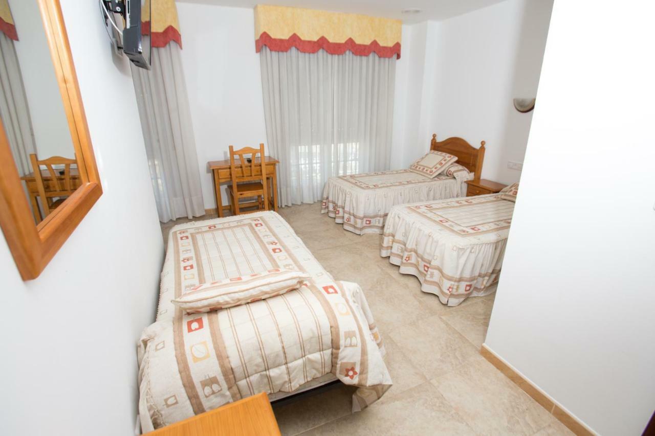 Hotel Casa Rodino Meaño Esterno foto